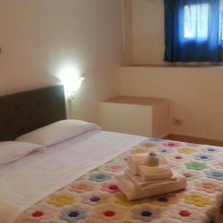 Апартаменты Garden Basement - Seminterrato Max 4 Ospiti - Fiumicino Vicino Aeroporto E Fiera Экстерьер фото